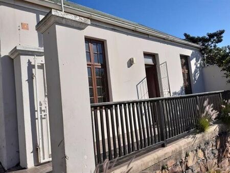 2 Bedroom House in Port Elizabeth Central