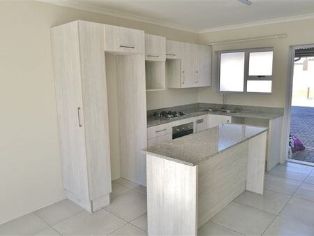 2 Bedroom Duplex in Overbaakens
