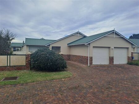 3 Bedroom Townhouse in Lorraine