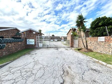 2 Bedroom Townhouse in Greenshields Park