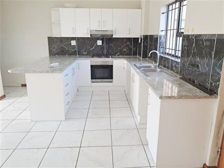 2 Bedroom House in Parsons Vlei