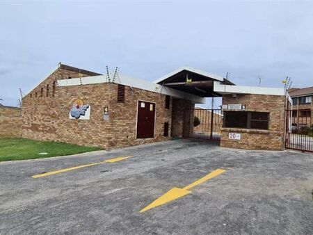 2 Bedroom Apartment in Summerstrand