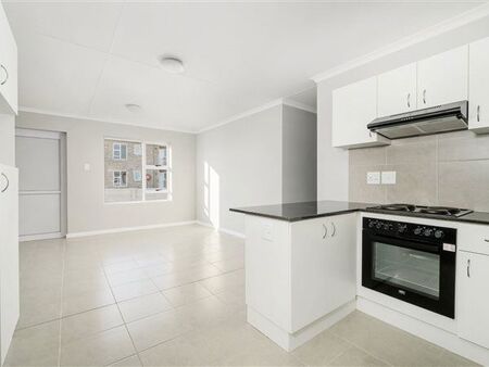 3 Bedroom Apartment in Fairview