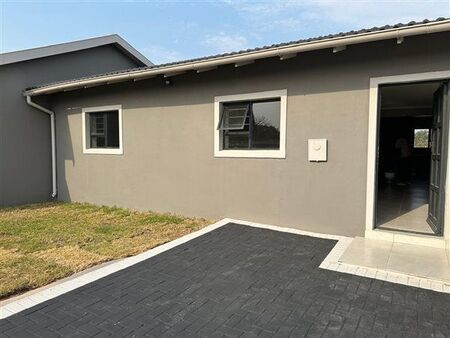 2 Bedroom Apartment in Bluewater Bay