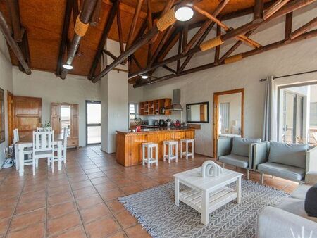 3 Bedroom Apartment in Humewood