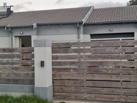 3 Bedroom House in Fairview