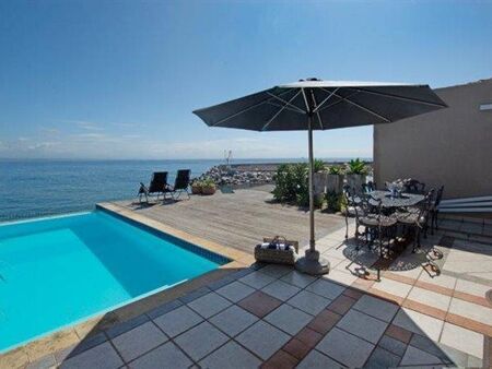 5 Bedroom Penthouse in St Francis Bay