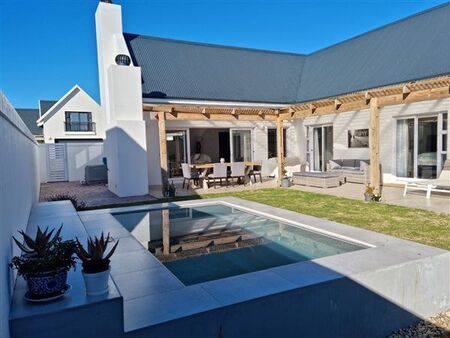 3 Bedroom House in St Francis Links