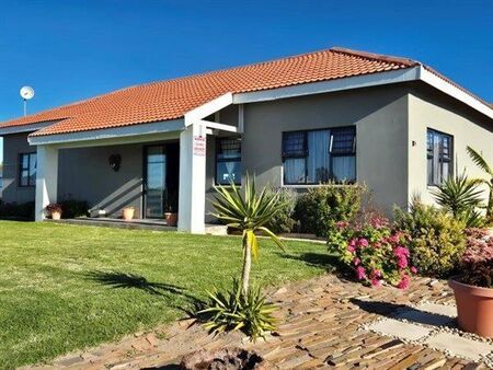 2 Bedroom House in Santareme