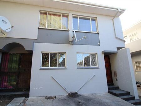2 Bedroom Flat in Cambridge West