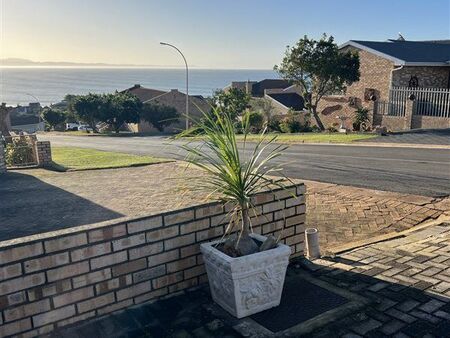 2 Bedroom Apartment in Wavecrest