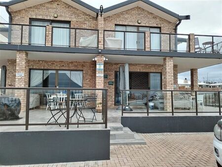 4 Bedroom House in Jeffreys Bay
