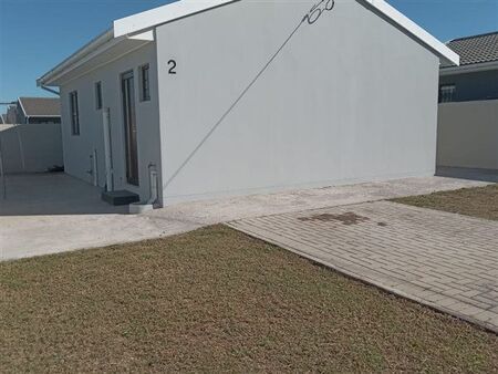3 Bedroom Townhouse in Gonubie