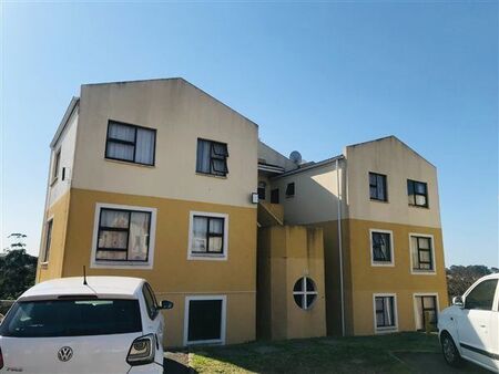2 Bedroom Apartment in Amalinda