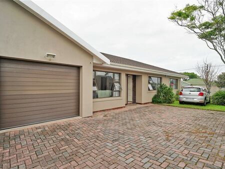 3 Bedroom Simplex in Nahoon