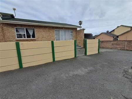 2 Bedroom Townhouse in Amalinda