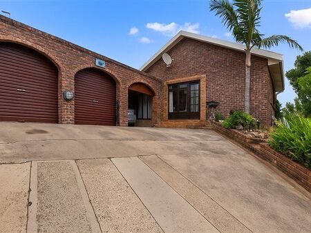 4 Bedroom House in Dorchester Heights
