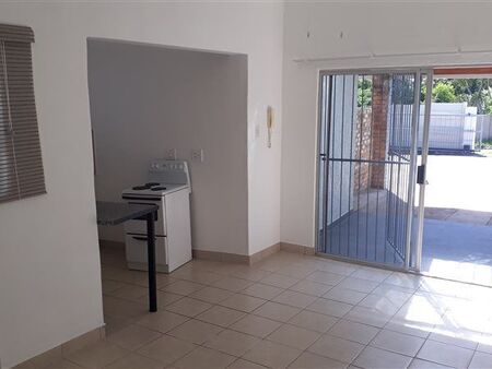 2 Bedroom Flat in Vincent