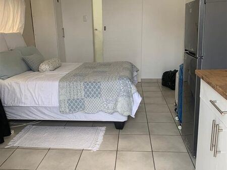 1 Bedroom Apartment in Beacon Bay