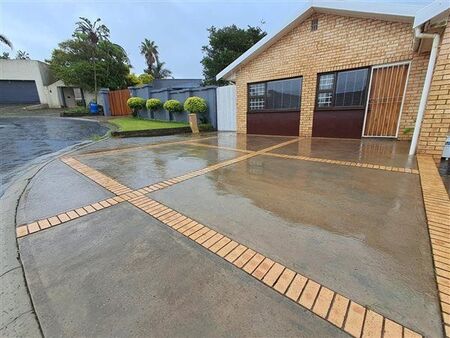 1 Bedroom Apartment in Gonubie