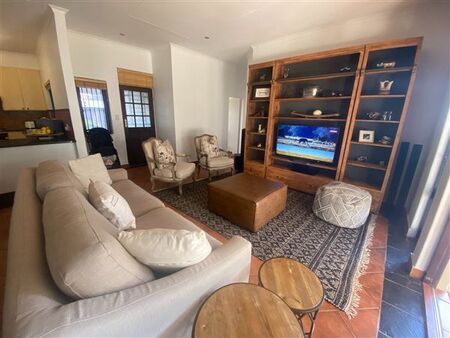 3 Bedroom Simplex in Boardwalk Meander
