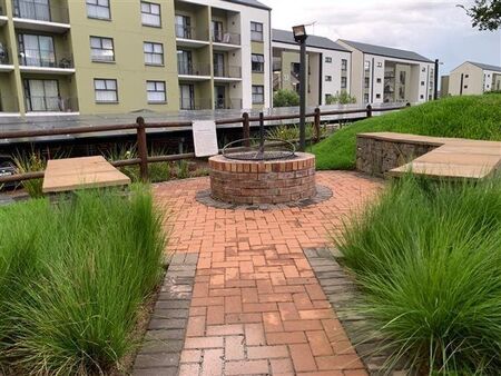 2 Bedroom Apartment in Linbro Park