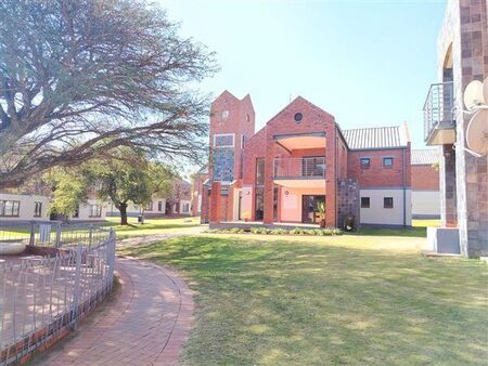 2 Bedroom Apartment in Rossmore