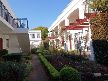1 Bedroom Apartment in Saxonwold