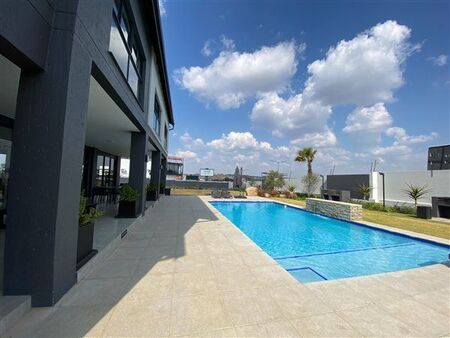 2 Bedroom Apartment in Fourways