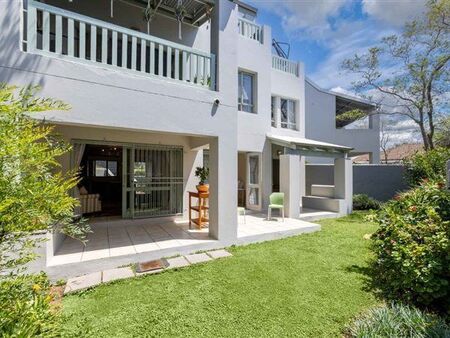 2 Bedroom Apartment in Fourways