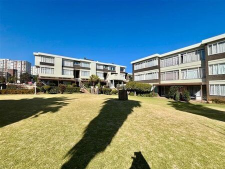 2 Bedroom Apartment in Bedford Gardens