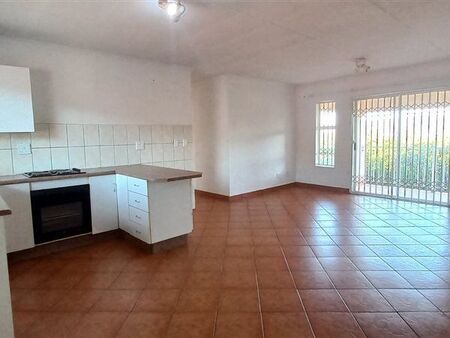 3 Bedroom Apartment in Rensburg