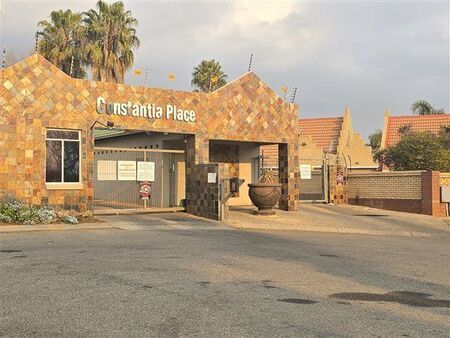3 Bedroom Apartment in Glen Marais