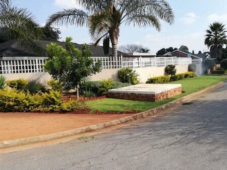 3 Bedroom House in Simmerfield