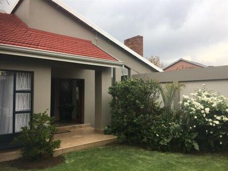 3 Bedroom House in Glen Marais