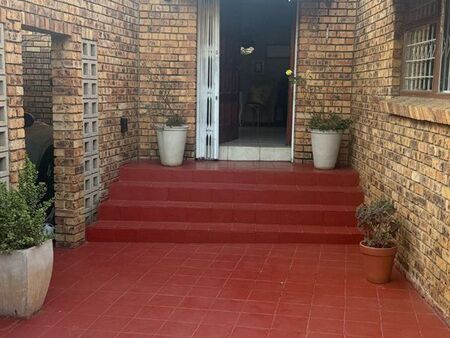 4 Bedroom Townhouse in Dowerglen