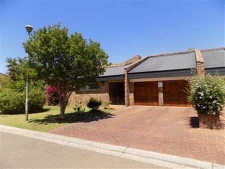 2 Bedroom Cluster in Sunward Park