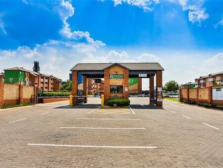 2 Bedroom Apartment in Heuweloord