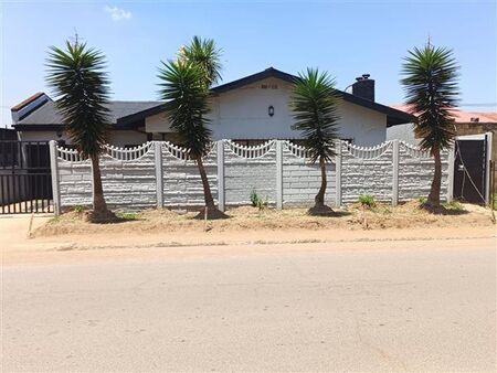3 Bedroom House in Daveyton