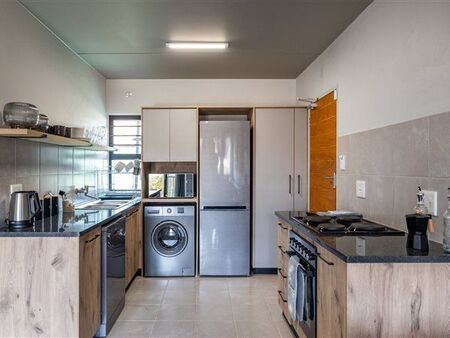 2 Bedroom Apartment in Eldoraigne
