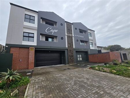 2 Bedroom Apartment in Bloubergrant
