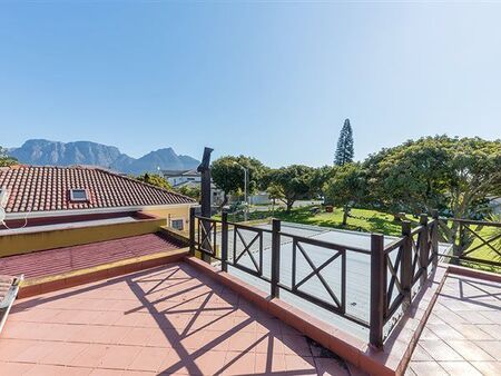 2 Bedroom House in Claremont