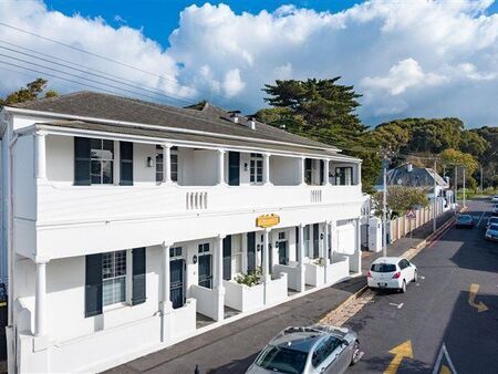2 Bedroom Apartment in Wynberg