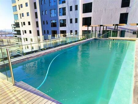 1 Bedroom Apartment in Foreshore