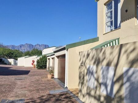 3 Bedroom Townhouse in Pearl Rise