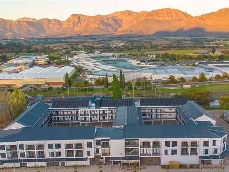 2 Bedroom Apartment in Paarl