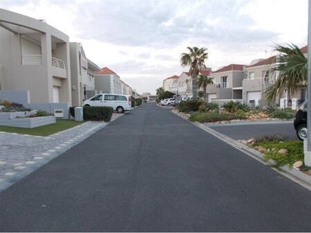 3 Bedroom House in Harbour Island
