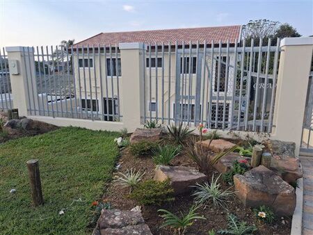 3 Bedroom Apartment in Clayfield