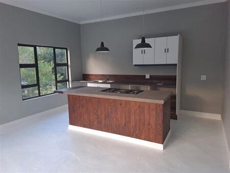2 Bedroom Apartment in Waterfall