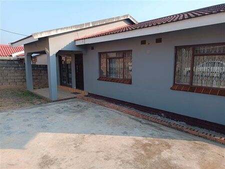 3 Bedroom House in Inanda